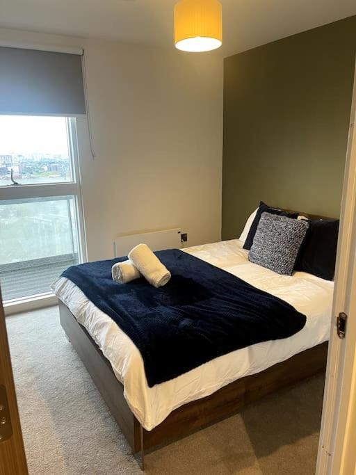 Lovely 2-Bedroom Condo With Balcony Manchester Dış mekan fotoğraf